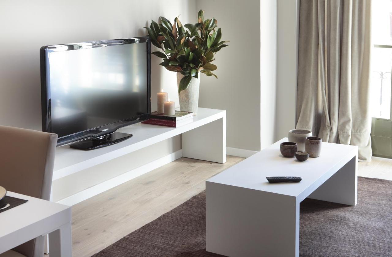 Apartament Rambla 102 *